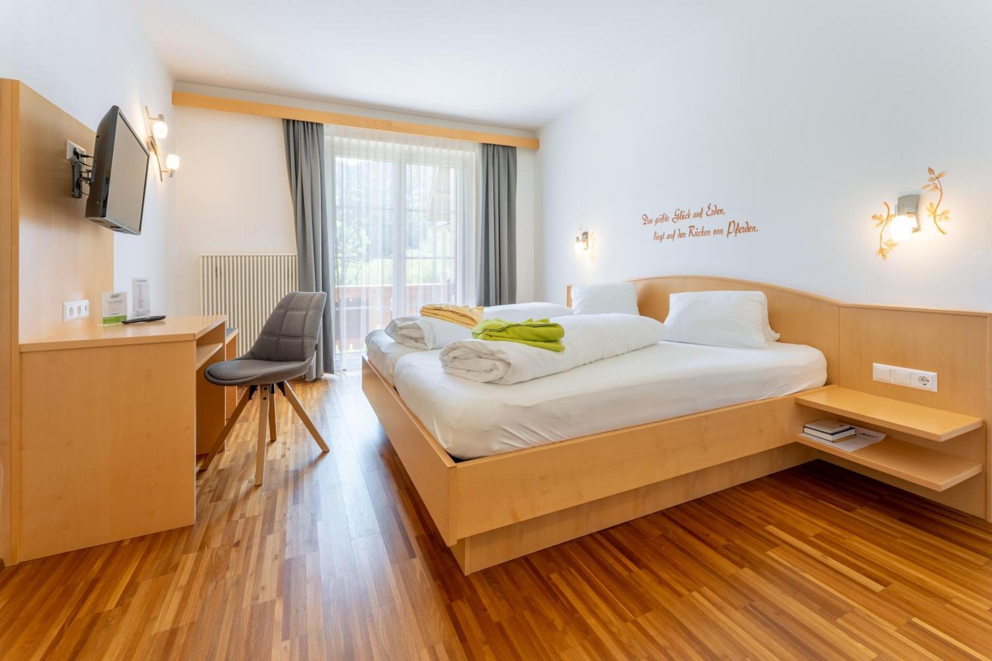 Stampferhof Hotel Weissensee Exterior foto